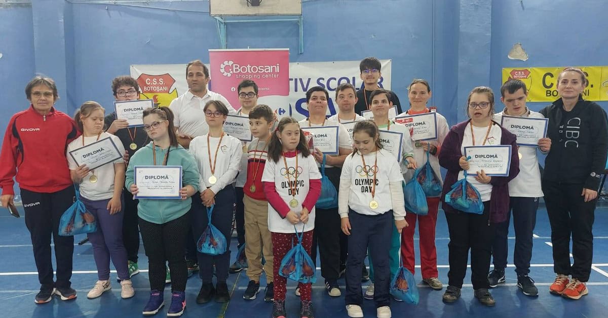 Moș Nicolae, surpriză pentru tinerii cu dizabilități din Botoșani: campanie specială de Crăciun