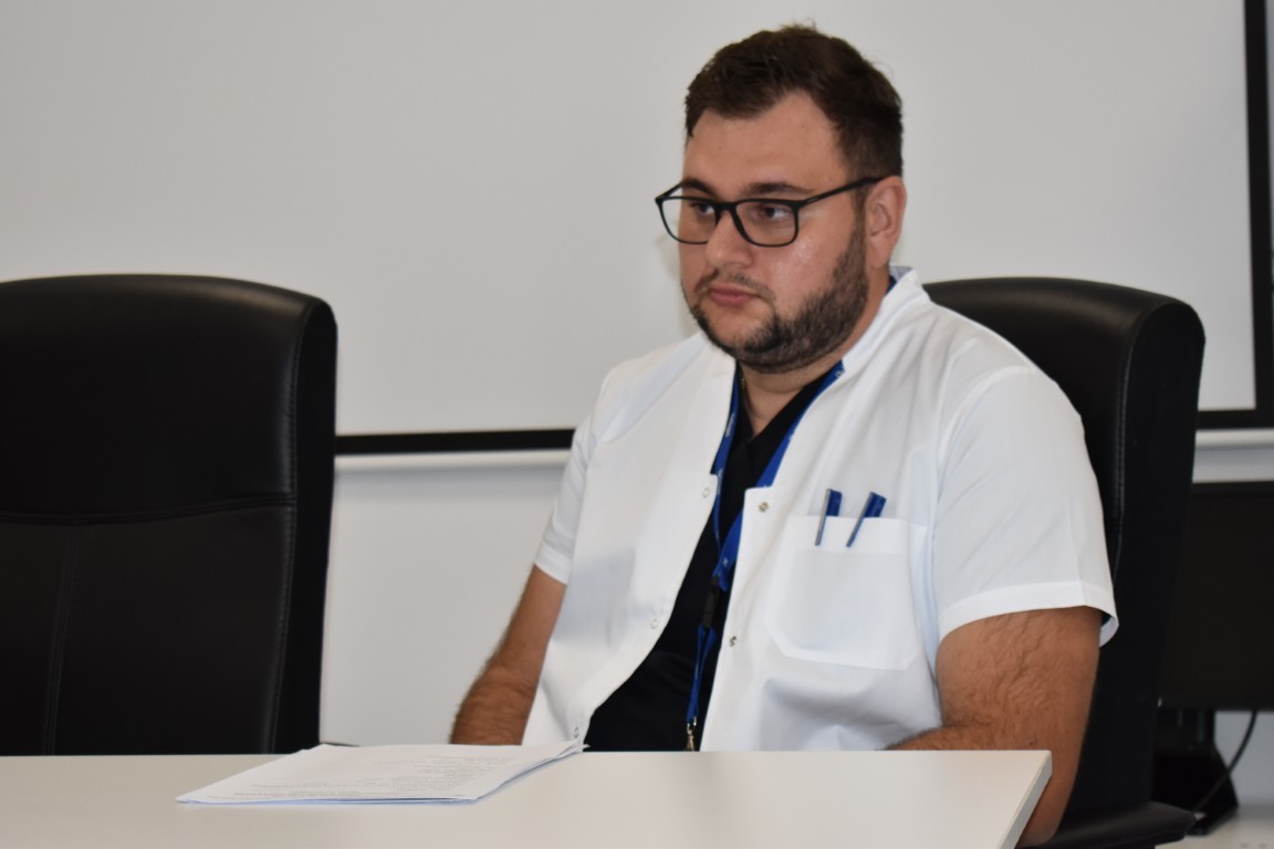 El este medicul care a preluat conducerea uneia dintre cele mai grele secții ale spitalului – VIDEO