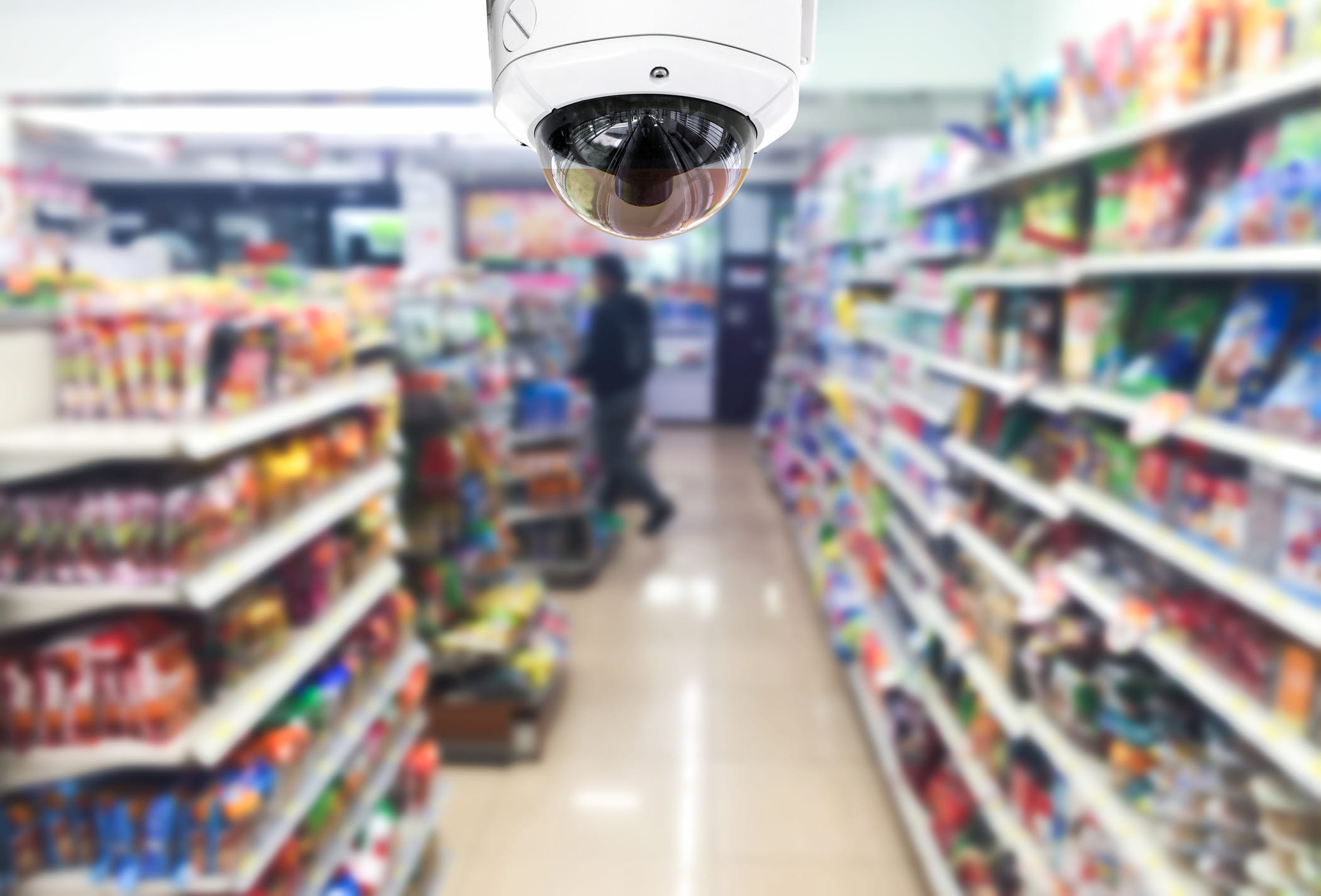Un lanț major de supermarketuri din Marea Britanie e acuzat de practici „orwelliene” după o decizie recentă
