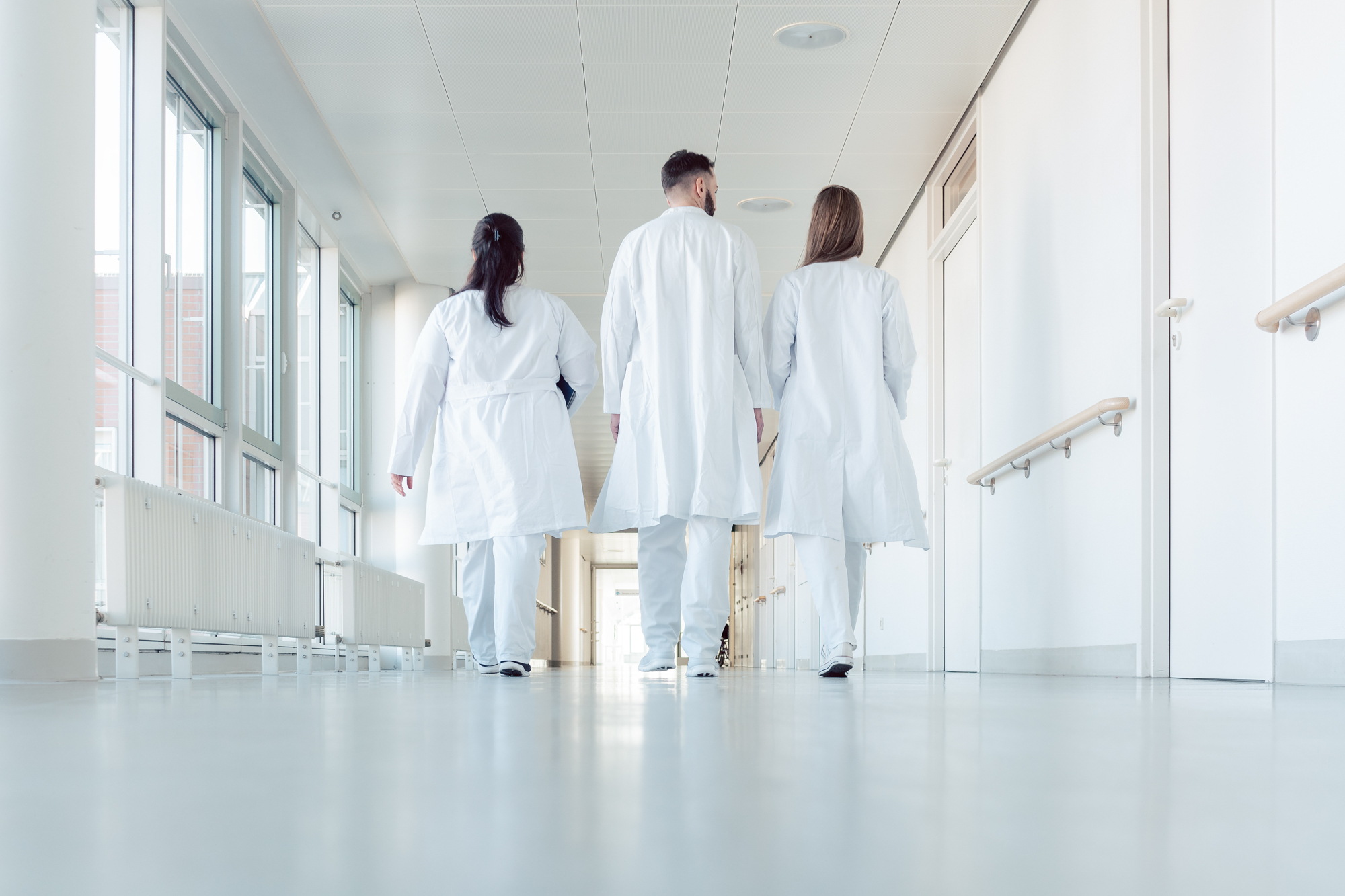 Medici șomeri: 8 din 9 proaspeți specialiști nu au loc de muncă după rezidențiat