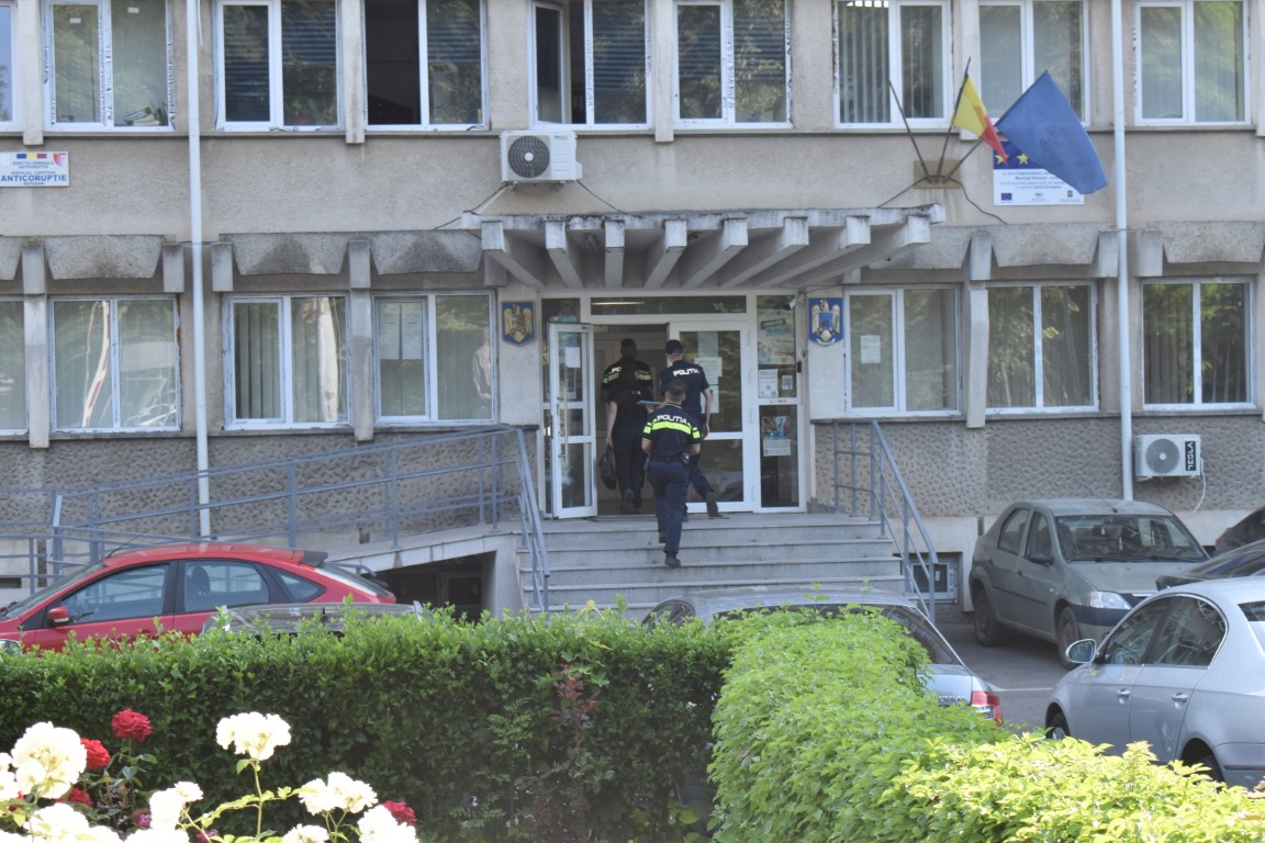 Șeful Poliției a dezvăluit care sunt ofițerii care lucrează „din umbră”: Nu o să-i vedeți defilând la 1 Decembrie – VIDEO 