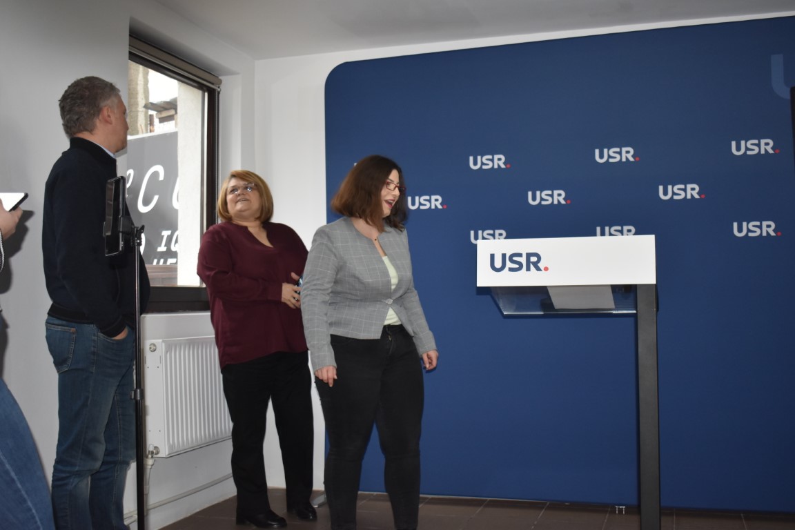 Useriștii s-au votat între ei: Potențiala candidată la funcția de primar a ratat primele două locuri de pe listă 
