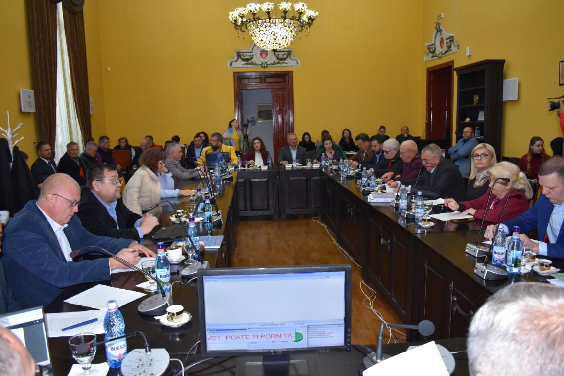 BOMBĂ la Primărie: S-a amânat ceremonia, primarul Cosmin Andrei și consilierii NU mai depun jurământul în weekend 