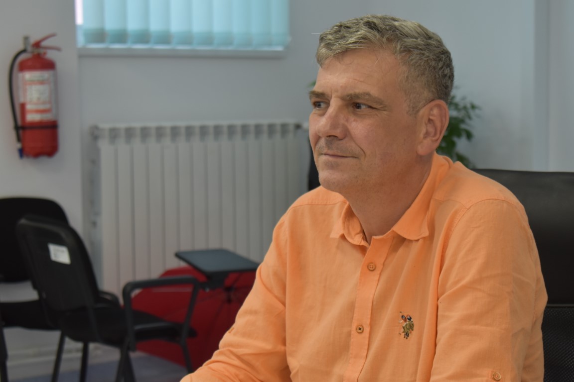 Infirmieri, asistenți și medici de la Spitalul Județean trimiși în vacanță pe banii statului – VIDEO 