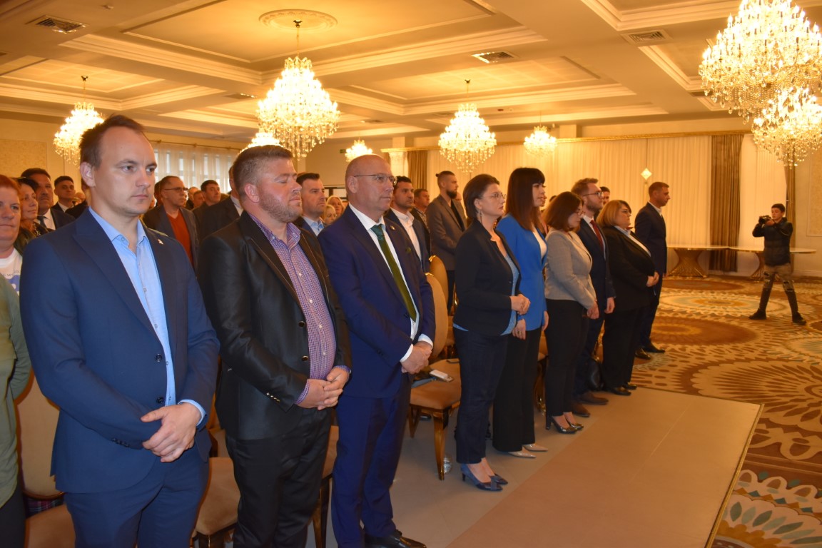 USR Botoșani: USR nu face blaturi!