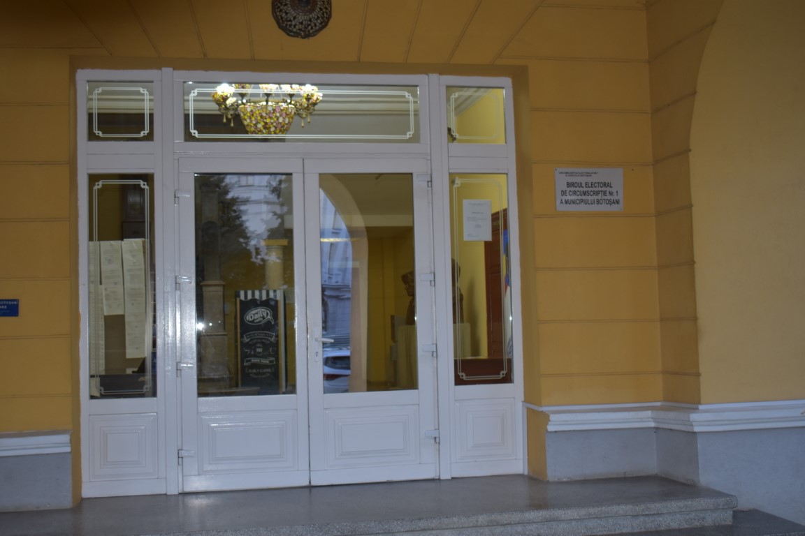 Președinții și locțiitorii secțiilor de votare din municipiu convocați în ședință 