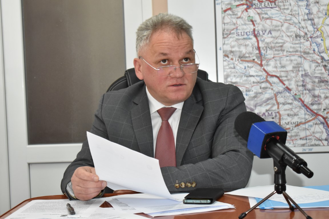 Secretarul unei primării, investigat de procurori după un control inițiat de prefect – VIDEO