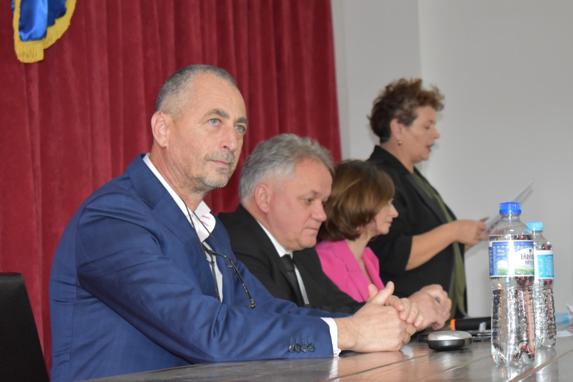 Primarul de la Răchiți, după al treilea jurământ: Indiferent de culoarea politică, trebuie să ne dăm mâna – VIDEO 