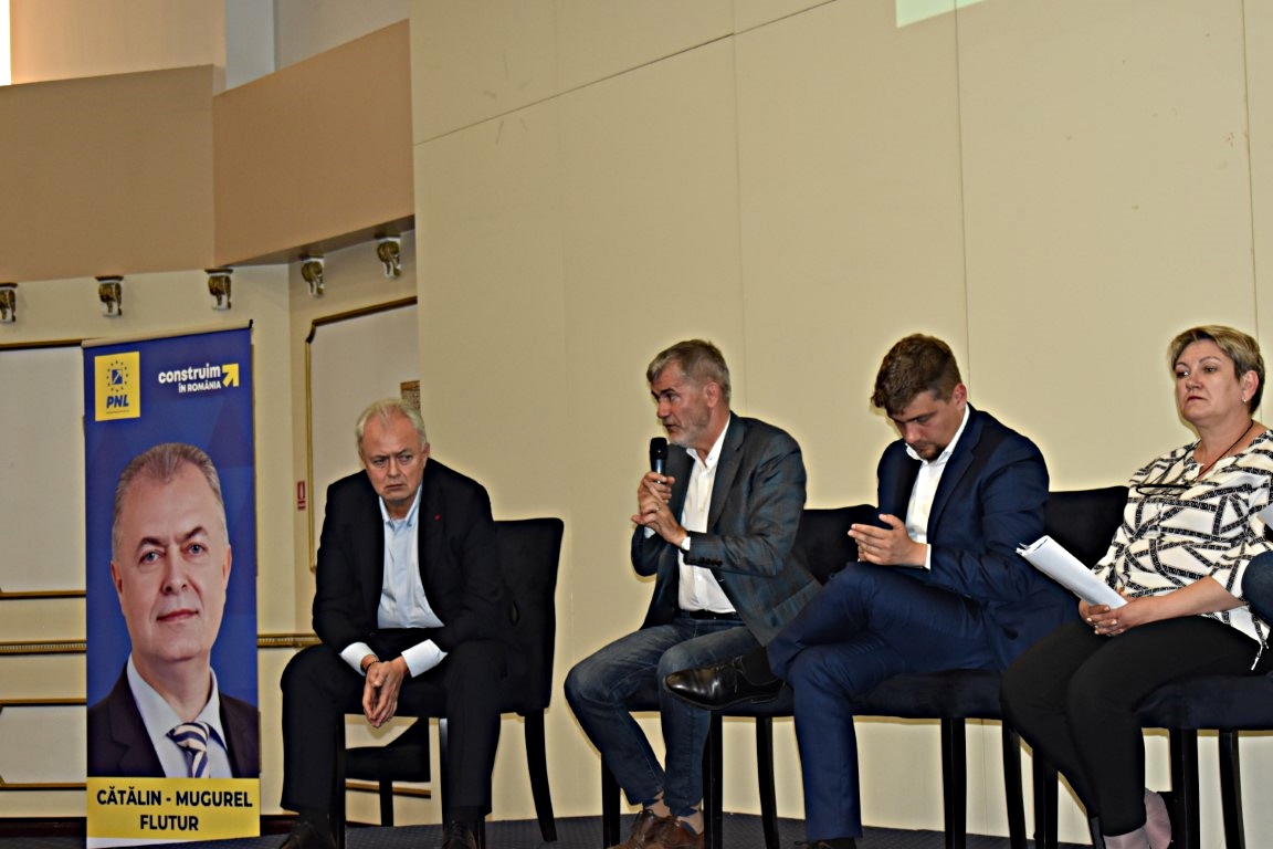 În fața tinerilor afaceriști, Iftime și-a prezentat viziunea economică pentru Botoșani: Soldatul nu trăiește doar cu apă și bătaie / Îmi doresc să câștig  mai mult ca niciodată - VIDEO 