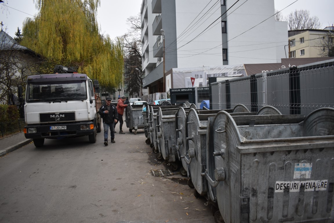 Un botoșănean aruncă în general un kilogram de gunoi pe zi