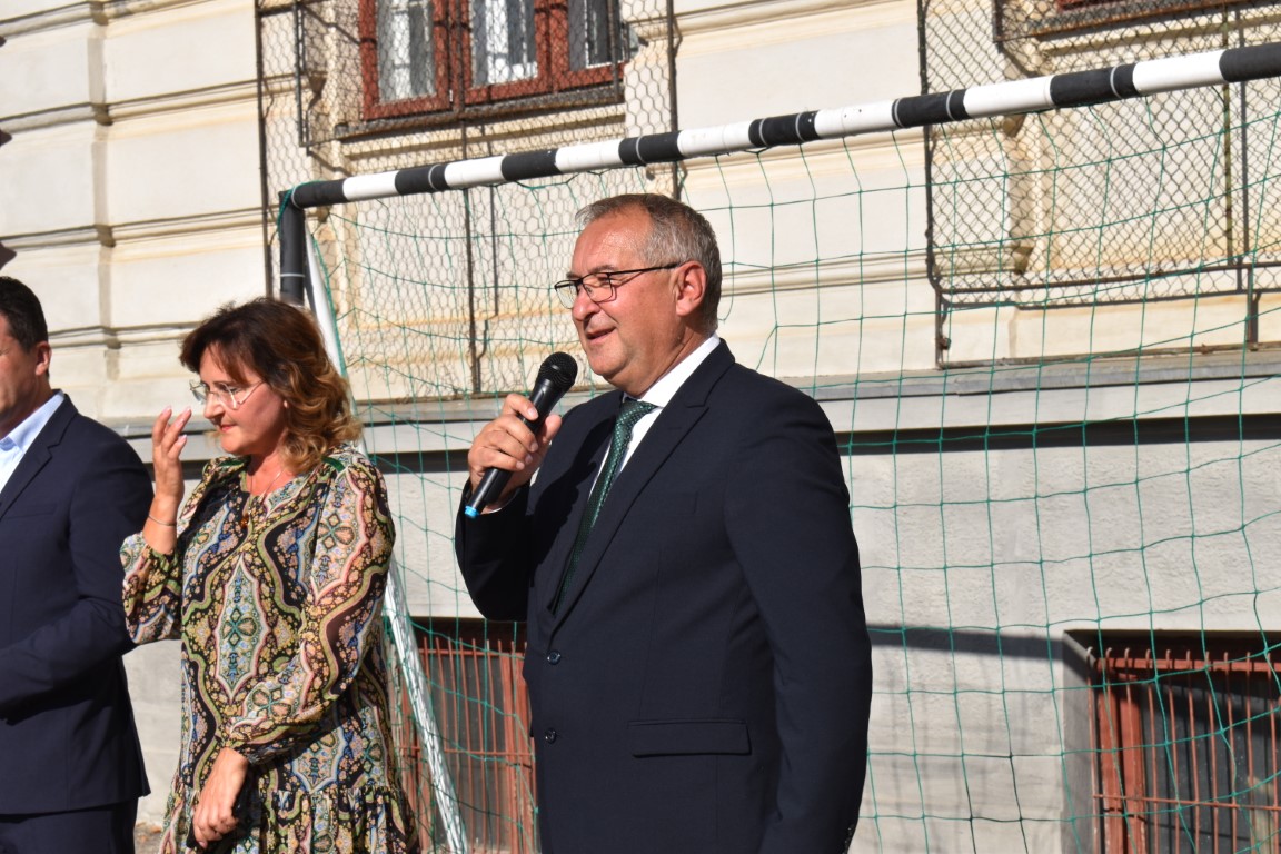 Generația Laurianului care l-a uimit pe actualul director: Cu un an înainte de a mă naște eu – VIDEO 