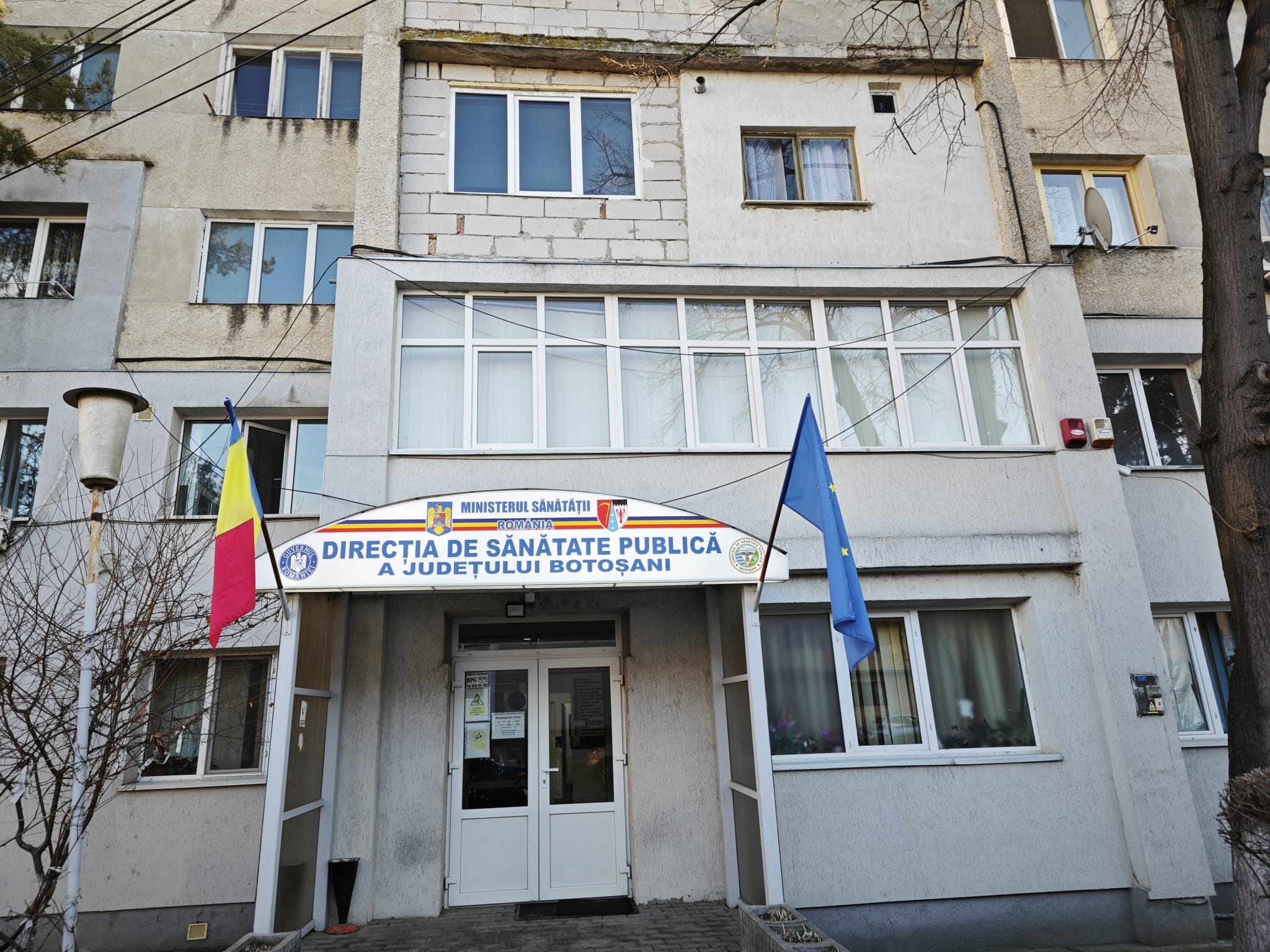 DSP a SUSPENDAT activitatea din două cabinete stomatologice de la Botoșani