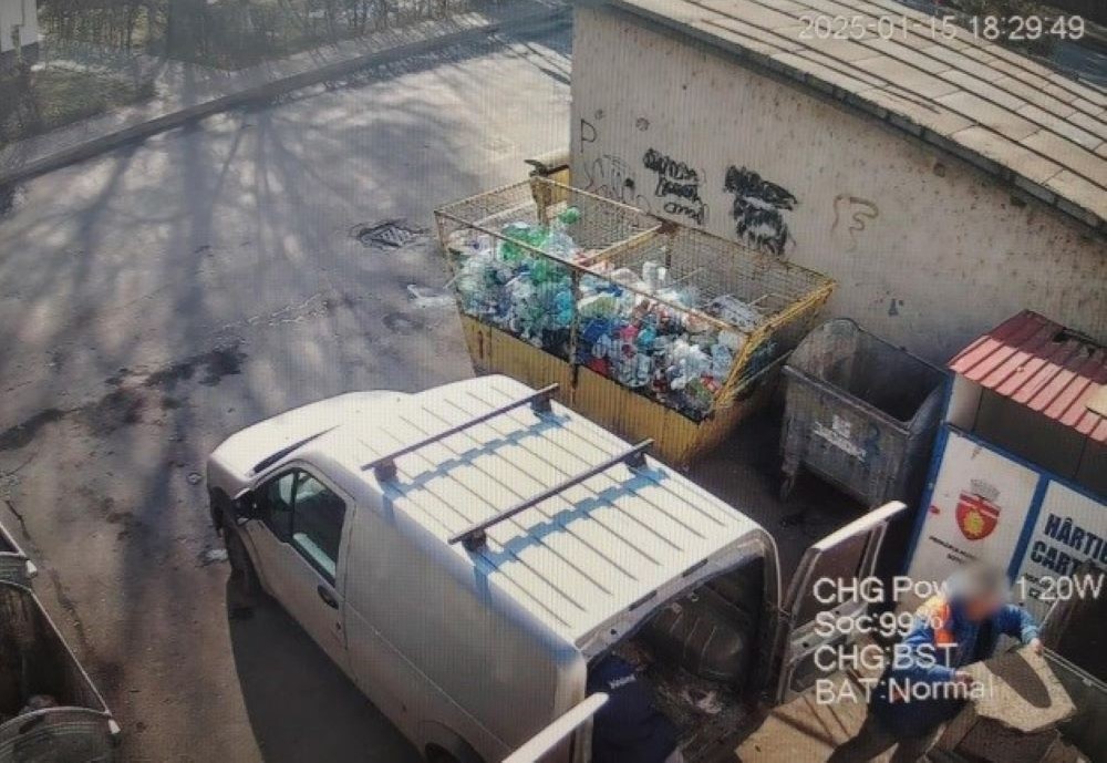 Botoșănean amendat cu 1.500 de lei după ce a făcut „prostii” la ghena de gunoi 