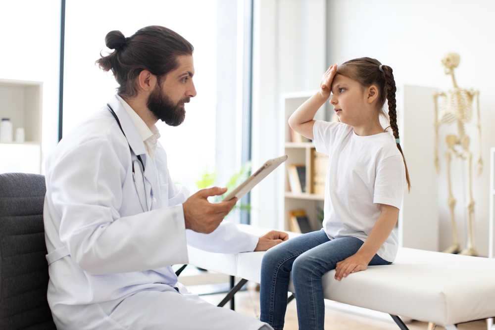Atenție, părinți! Durerile de cap la copii, motive de îngrijorare