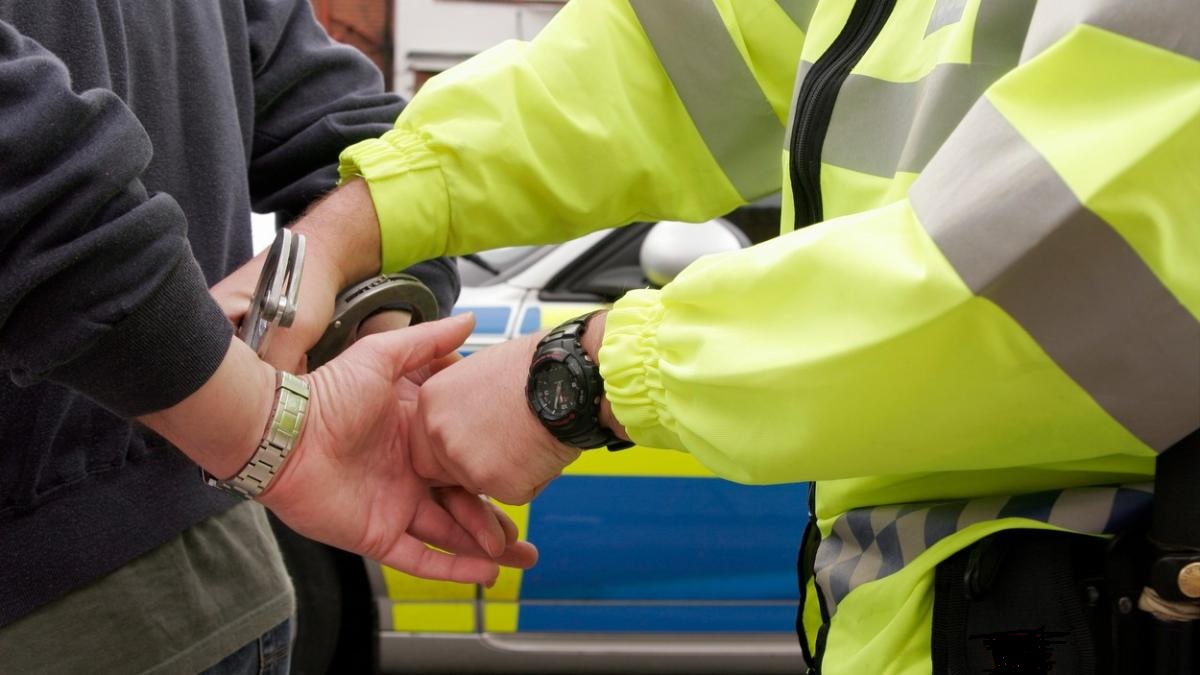 Fugar căutat în Italia pentru tâlhărie, capturat la câțiva zeci de kilometri de Botoșani