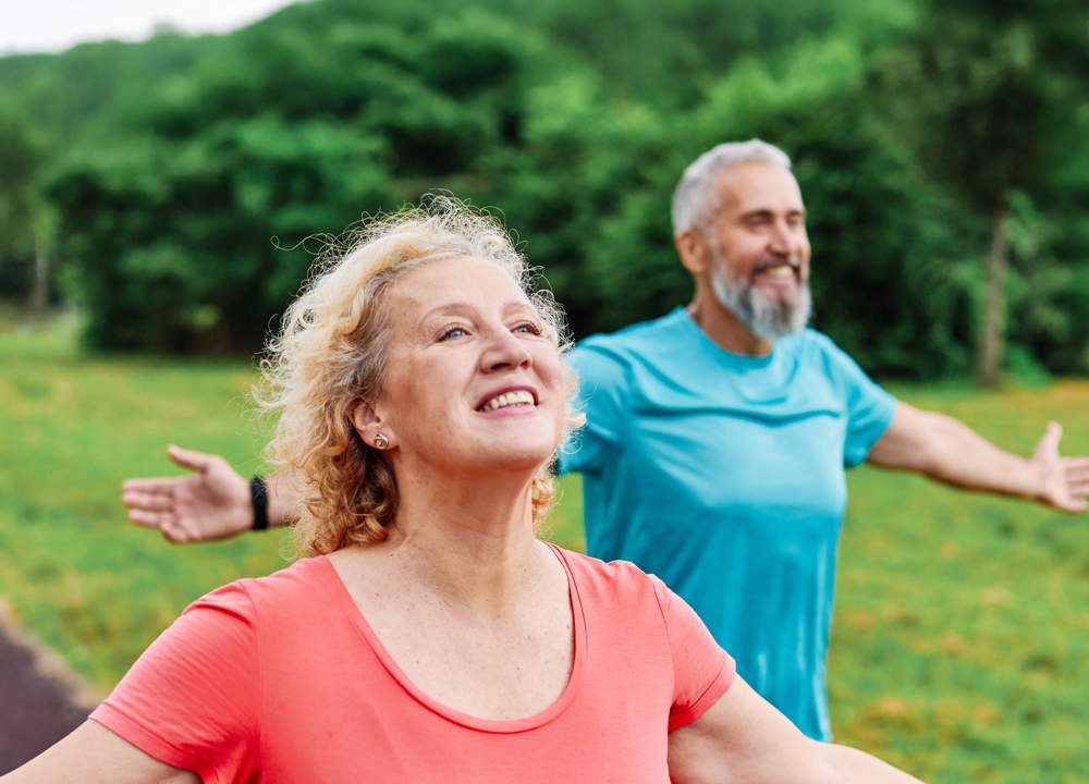 Semne clare că ești sănătos: Ce spun specialiștii despre somn, vindecare și digestie