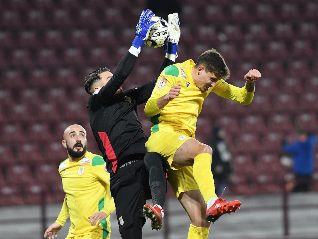 Cum alegi echipamentul complet de fotbal în funcție de poziția de joc 