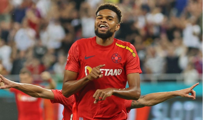 Mijlocașul vândut de Iftime lui Becali preferă să se antreneze de unul singur decât să joace la altă echipă din România