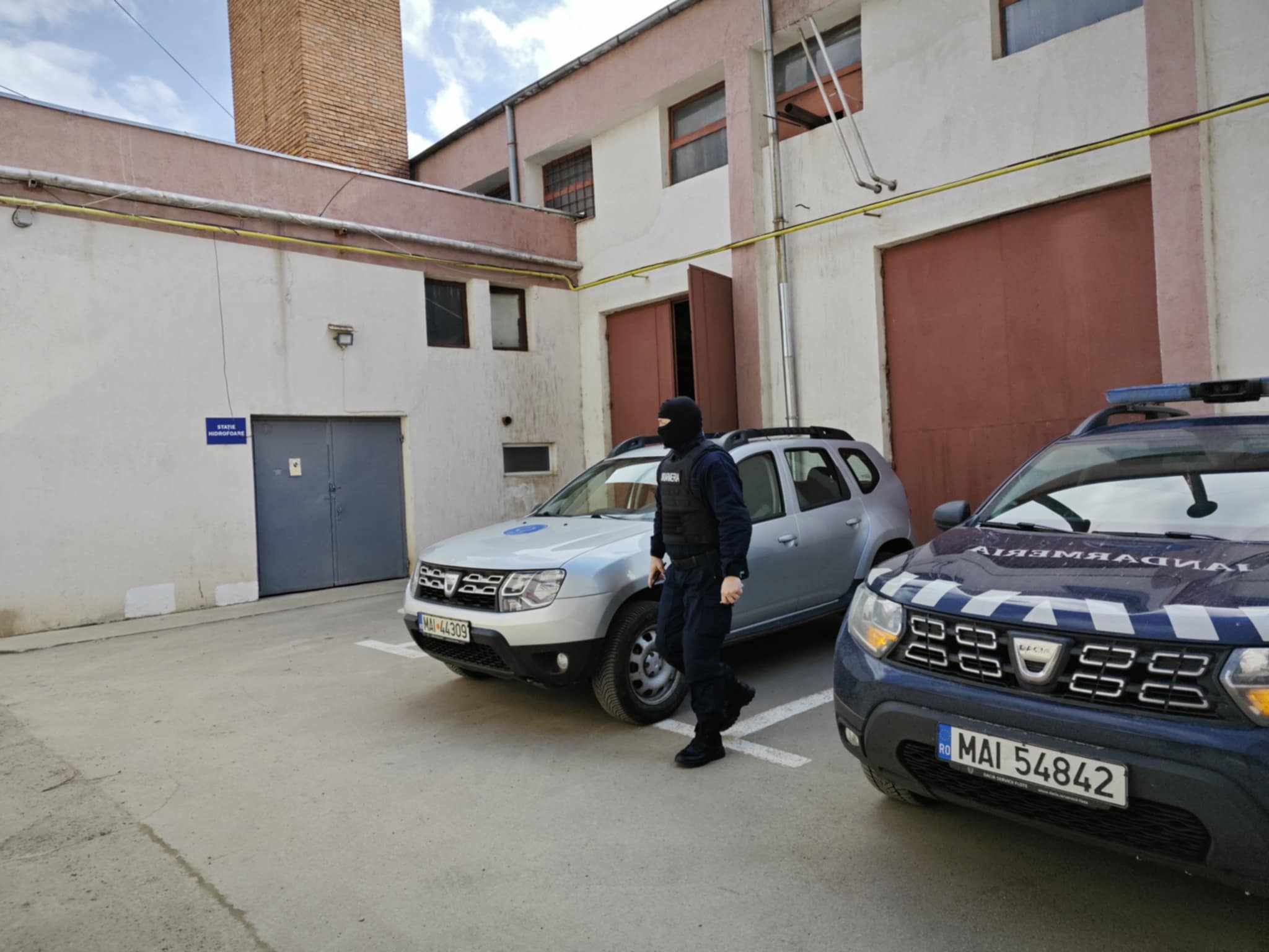 Asistentă condamnată în dosarul șpăgilor de la spital, bani confiscați din mită și pusă la muncă neplătită  