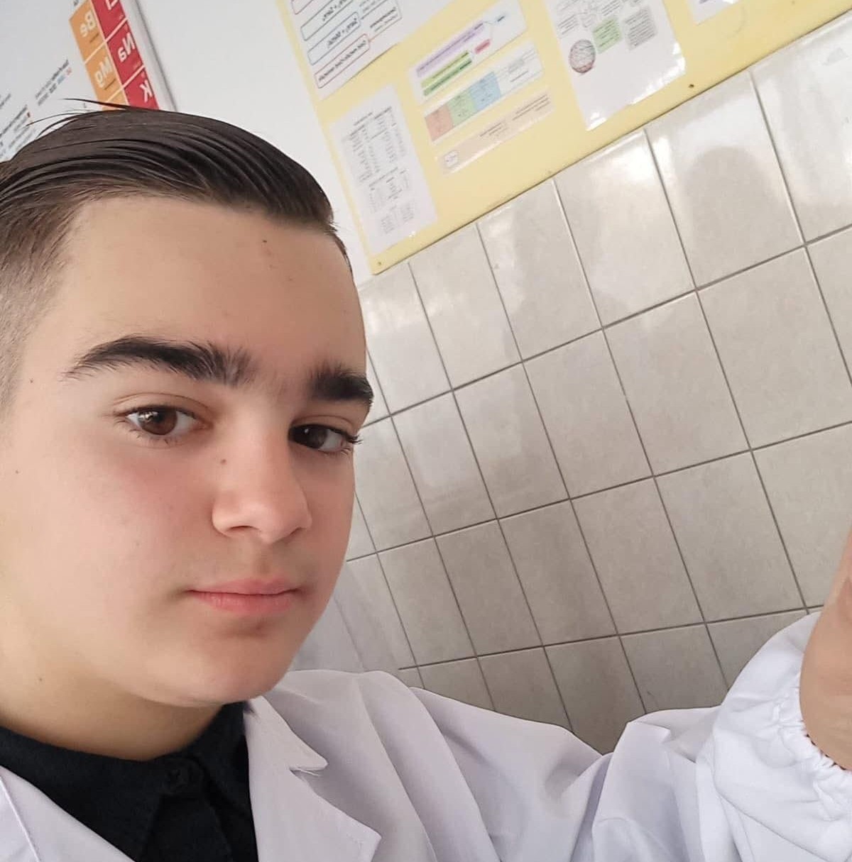 Bravo! Elev din Botoșani calificat cu o notă aproape de 10 la Olimpiada Națională de Franceză 