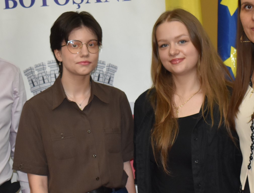 Elevele de 10 de la Botoșani premiate cu câte 1.000 de euro de Guvernul României 