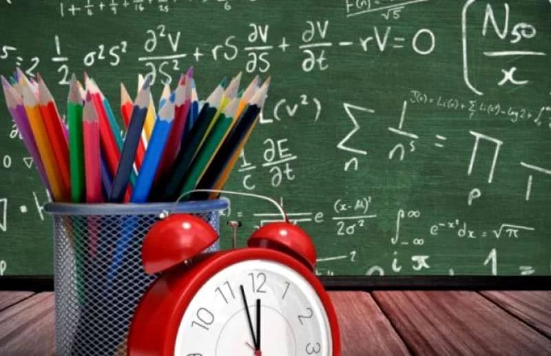 Elevii revin la școală după vacanța de Paște: când urmează alte zile libere