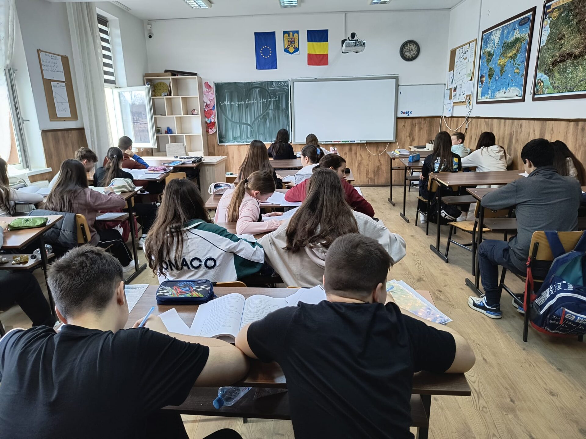 Zi LIBERĂ anunțată pentru elevi și profesori