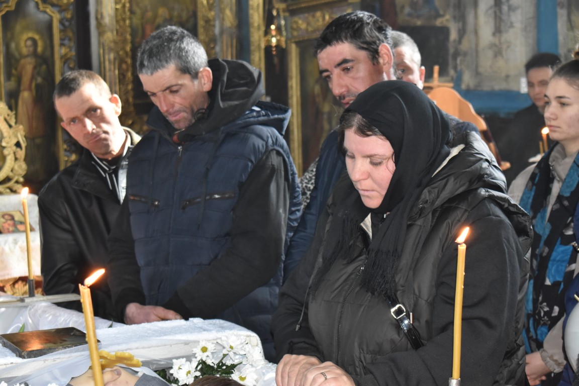 Elevul de 14 ani înmormântat cu donații de la botoșănenii impresionați de tragedie – VIDEO 