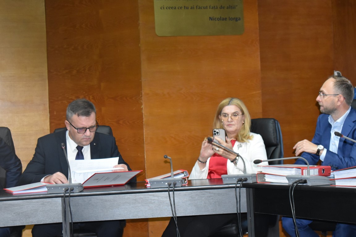 PROMISIUNEA făcută de Elisabeta Lipă la Botoșani: Toată lumea mă întreabă ce se întâmplă... – VIDEO