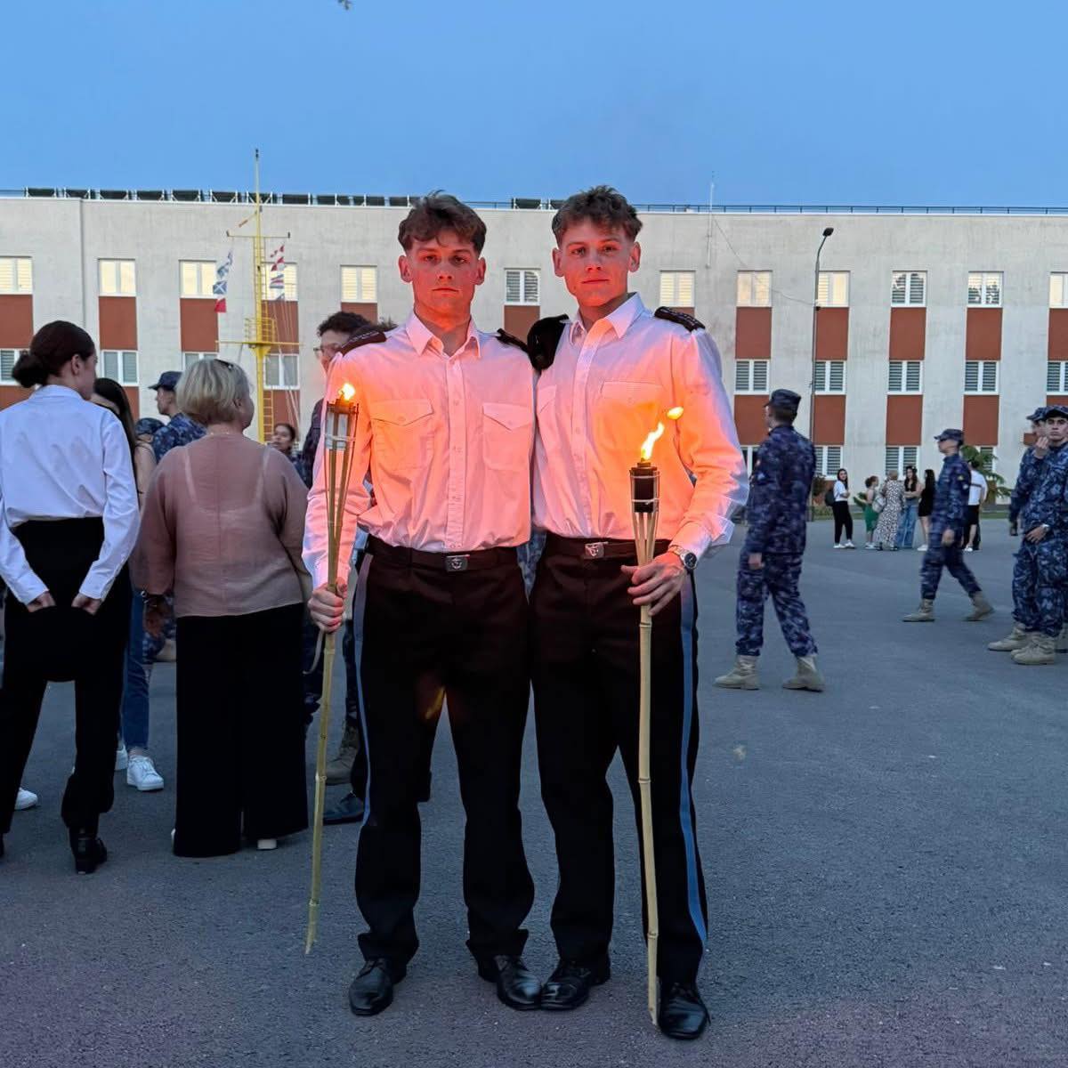 Gemenii din Botoșani care visează să ajungă vânători de munte&nbsp;