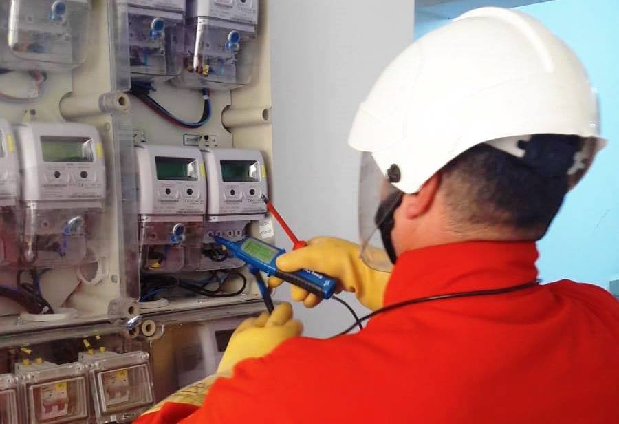 Ajungem pe mâna maghiarilor: E.ON vinde ungurilor compania de furnizare din România, care asigură gazul și electricitatea inclusiv la Botoșani 