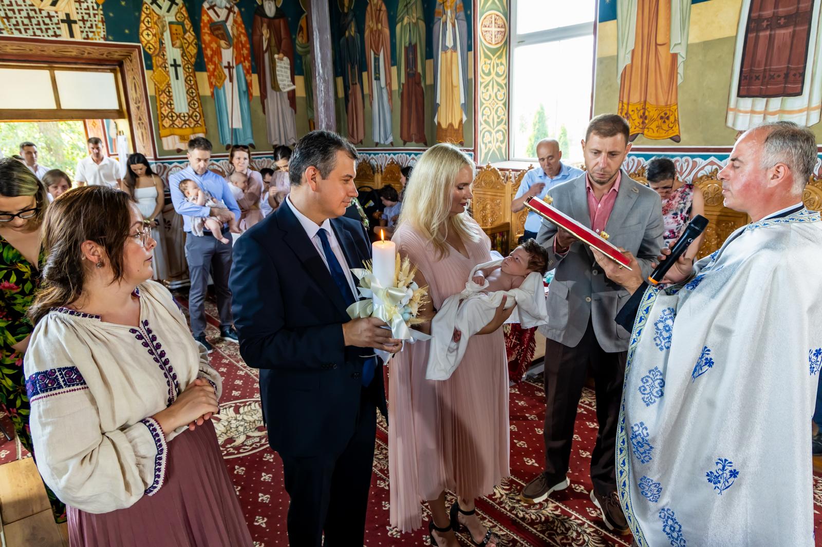 eugen tomac a botezat copilul unui primar din botosani