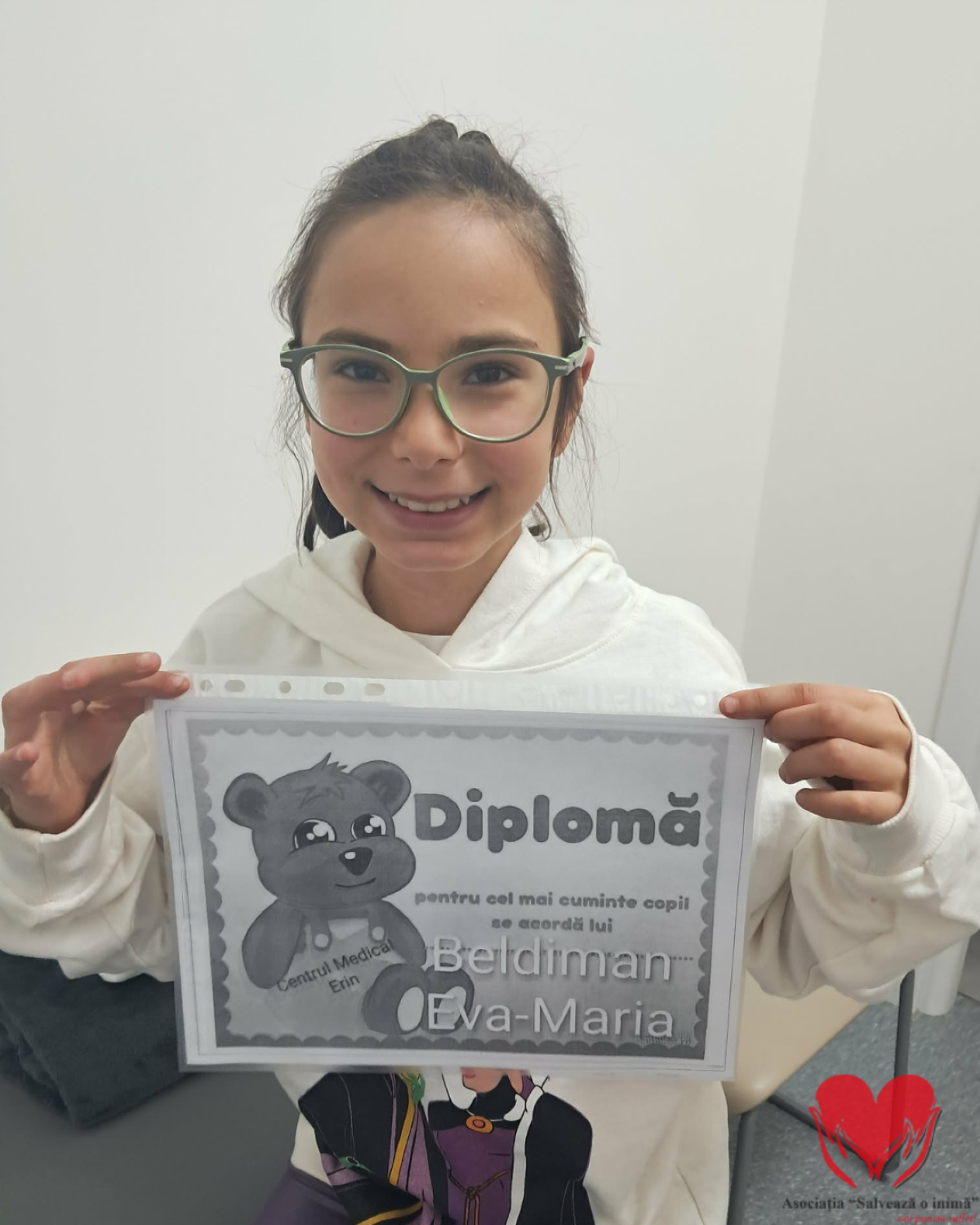 Copilăria Evei schimbată de un diagnostic descoperit întâmplător