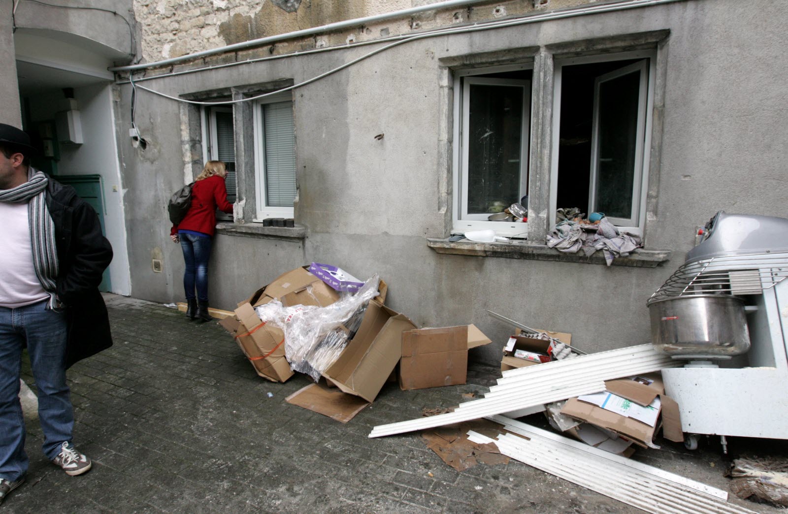 evacuata din casa de propria mama