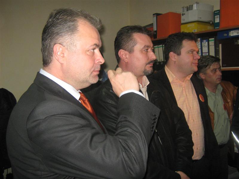 Flutur şi Ghiorghiţă, pregătiţi să preia iar puterea în PDL