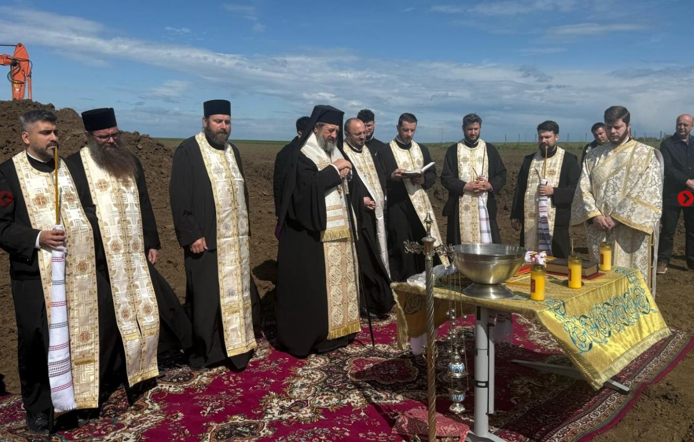 Se construiește o nouă fabrică de lumânări: Nădăjduim să fie totul în regulă, conform planului nostru