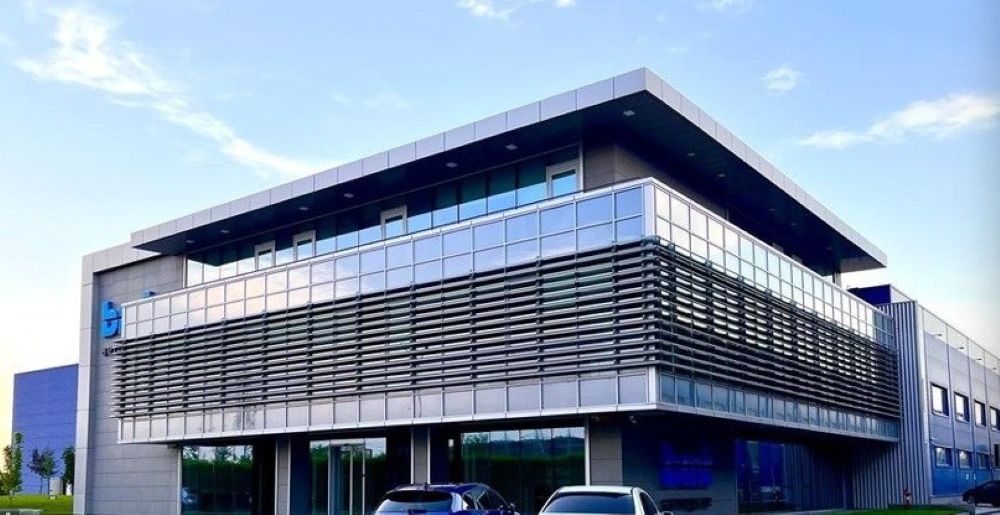 O fabrică aproape de Botoșani ține „în aer” avioanele lumii: Suntem singurii care facem aceste piese