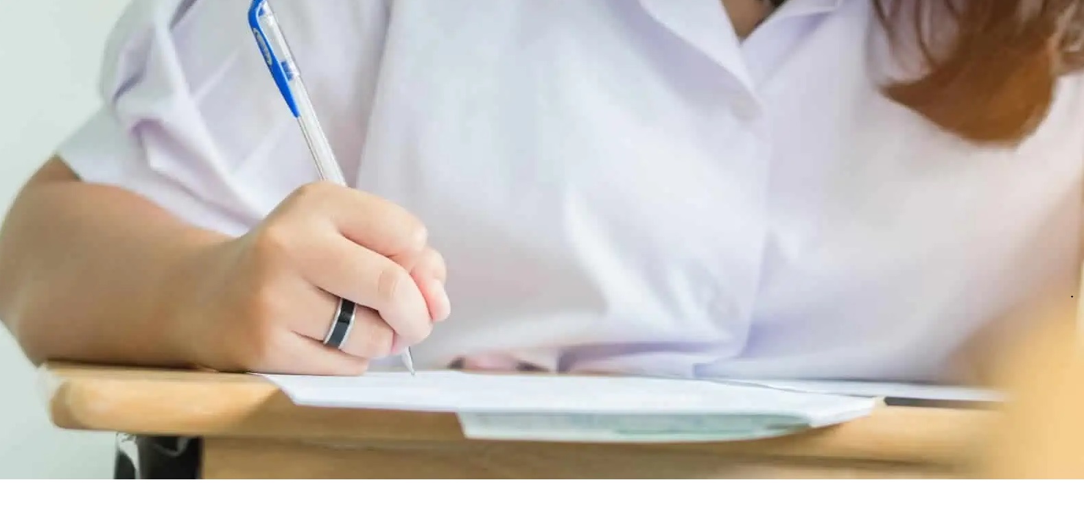 Prima probă a examenului de bac cu zeci de candidați absenți 