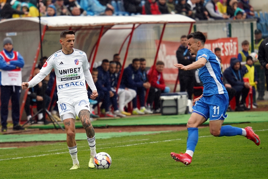 ASTĂZI: FC Botoșani intră în noul campionat cu Farul lui Hagi 