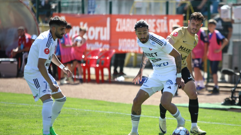 Cu două înfrângeri în primele două etape din noul sezon, FC Botoșani este gata să își vândă golgeterul care a salvat-o