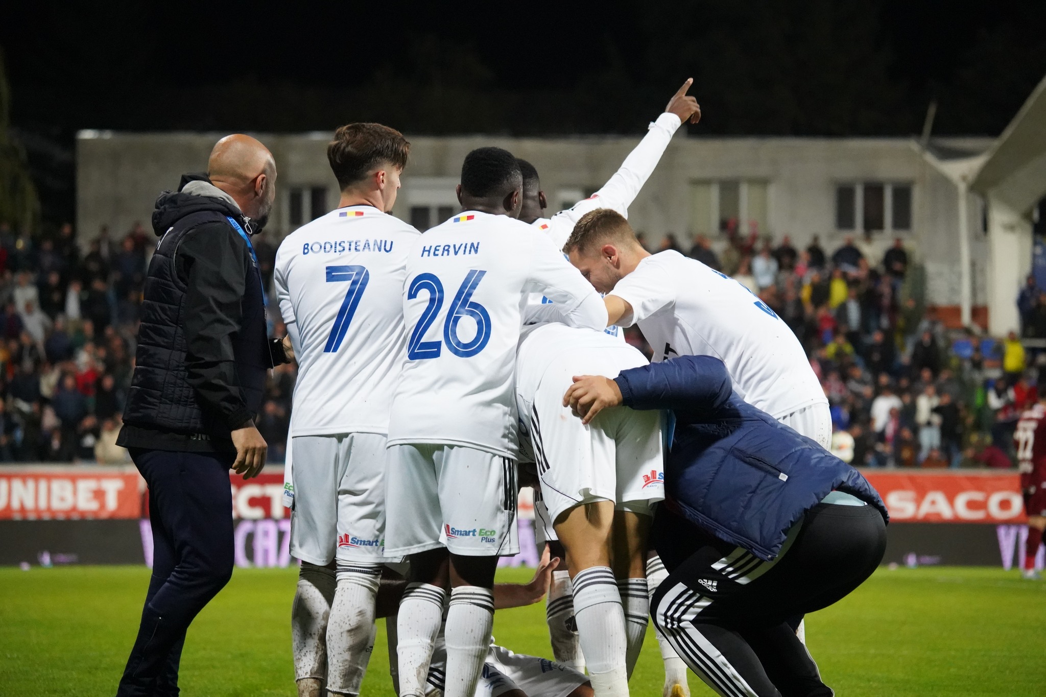 TREI jucători de la FC Botoșani, în echipa etapei după victoria mare cu Rapid 