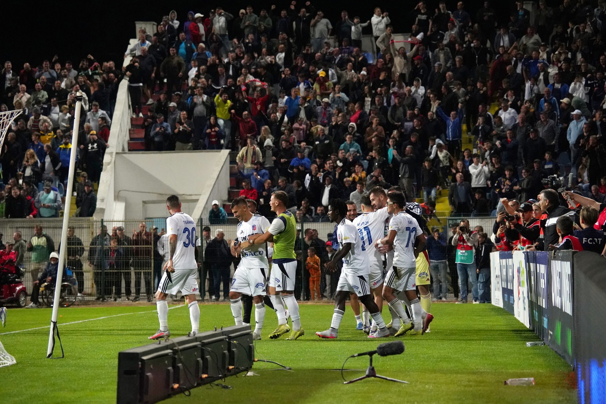 Bilete disponibile pentru meciul Botoșaniului cu Dinamo, prețuri de la 40 de lei 