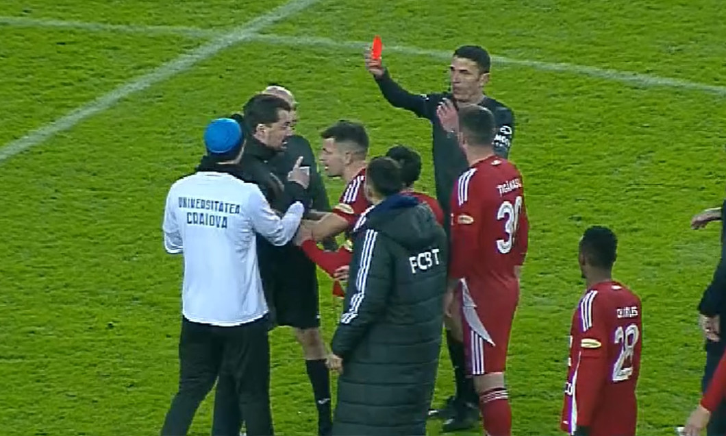 Oficial de la Craiova suspendat și amendat după scandalul făcut la meciul cu Botoșani 