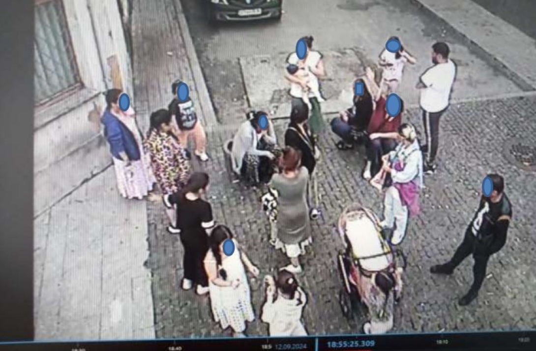 Gălăgie în Centrul Istoric: Grup de femei AMENDAT de polițiștii locali