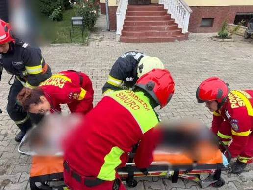 femei scoasa din fantana