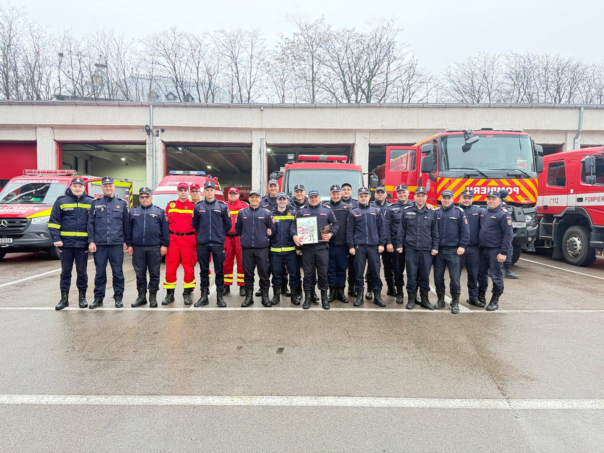 final de cariera pentru trei pompieri de la Botosani