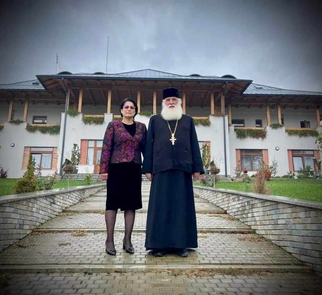 fratii gemeni care isi sarbatoresc ziua de nastere