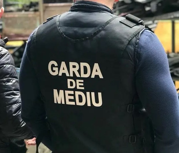 Patroni amendați de comisarii de mediu după ce au fost prinși fără autorizație