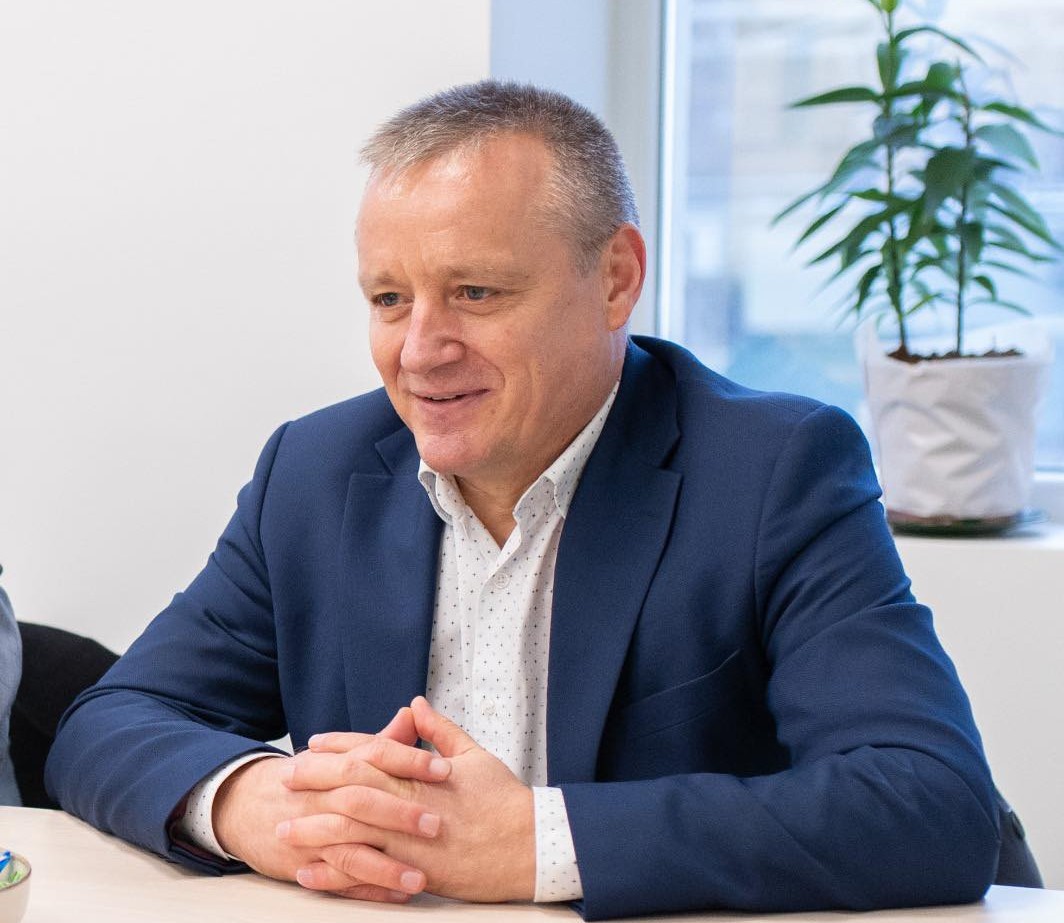 Un fost director de bancă numit șef la spitalul unde au murit opt copii, unul din Botoșani 