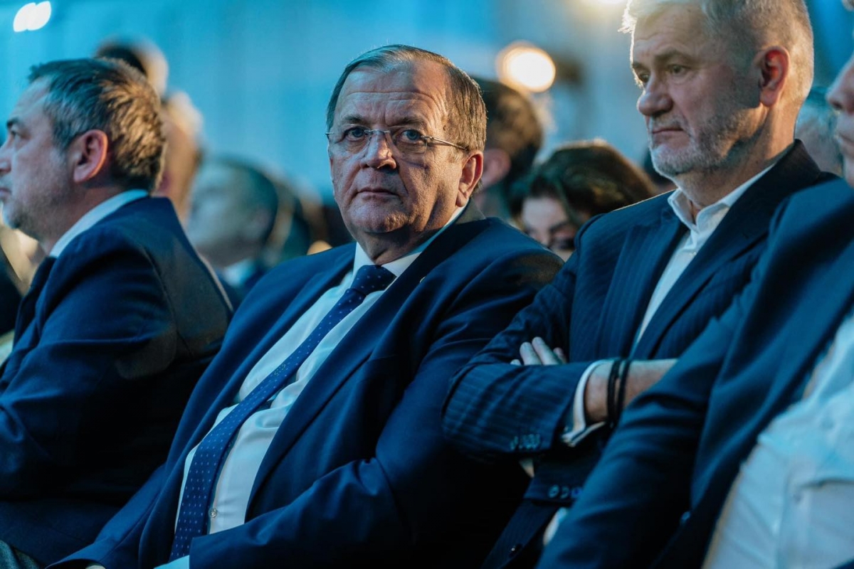 Liberalii de la Suceava vor să-i taie capul „balaurului” Flutur: Rolul său în fruntea acestui partid a devenit toxic